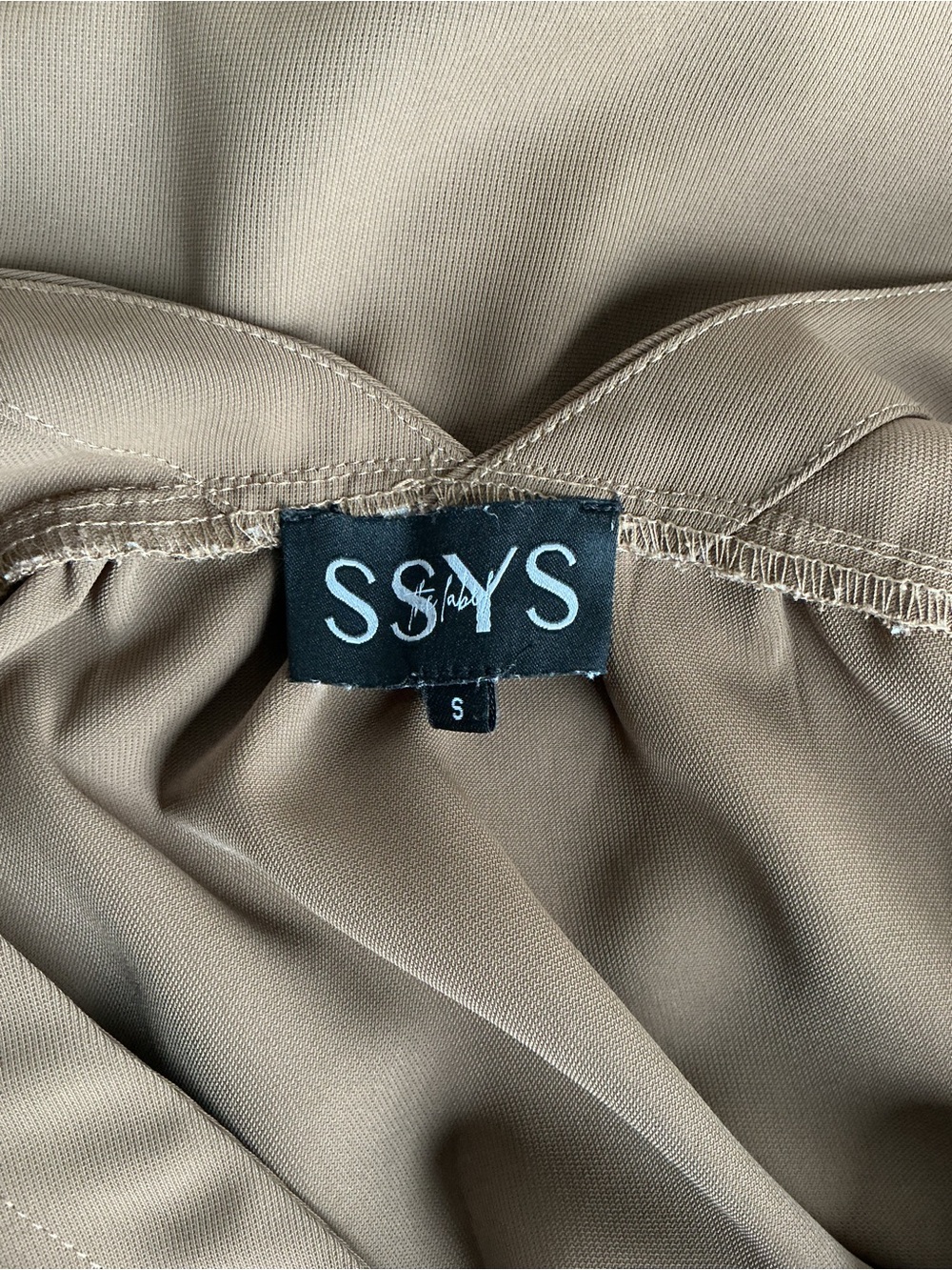 SSYS The Label | Light Mocha Midi Shift Dress V Neck Cap Sleeve Minimalist Small - Picture 9 of 10